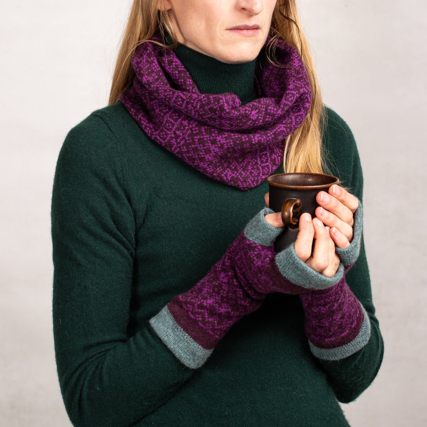 Fair Isle Fingerless Mittens with Thumbs image 4