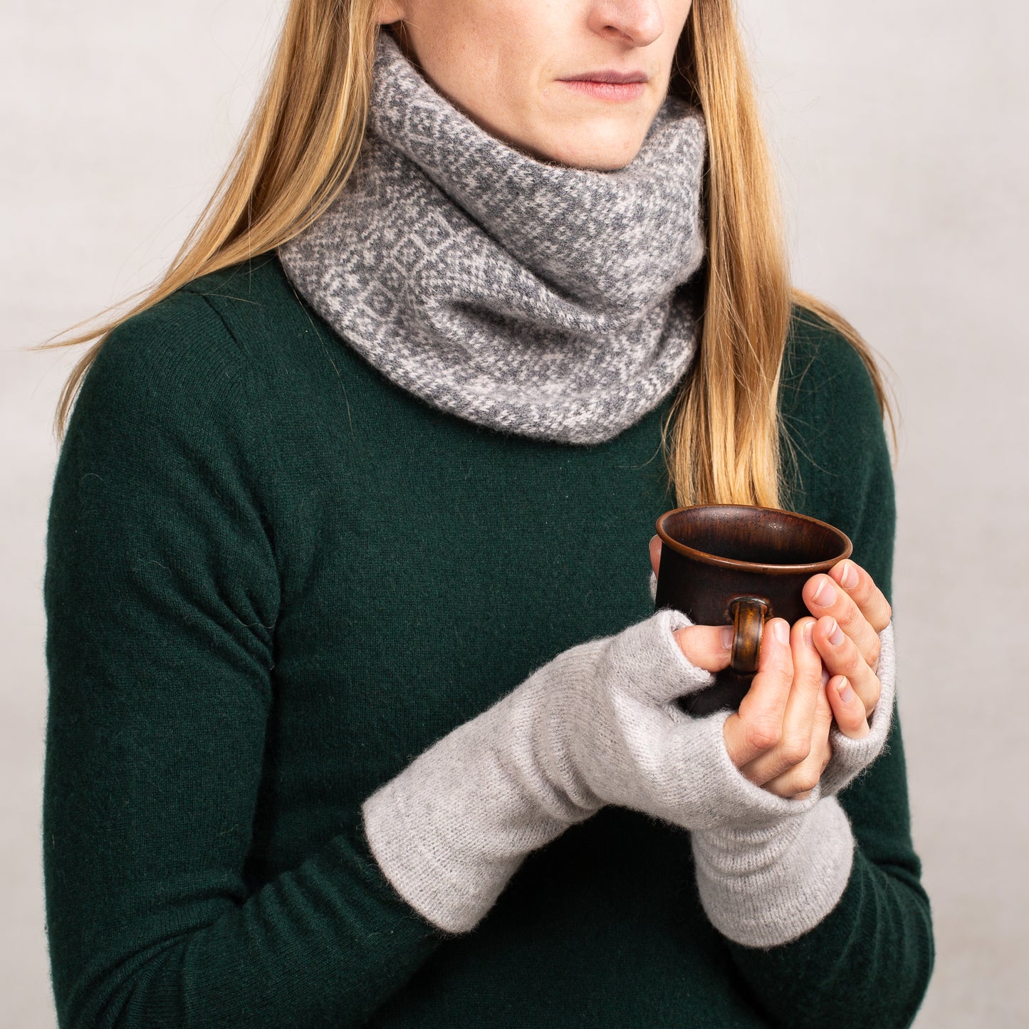 Christmas Stock- Fair Isle Snood image 1