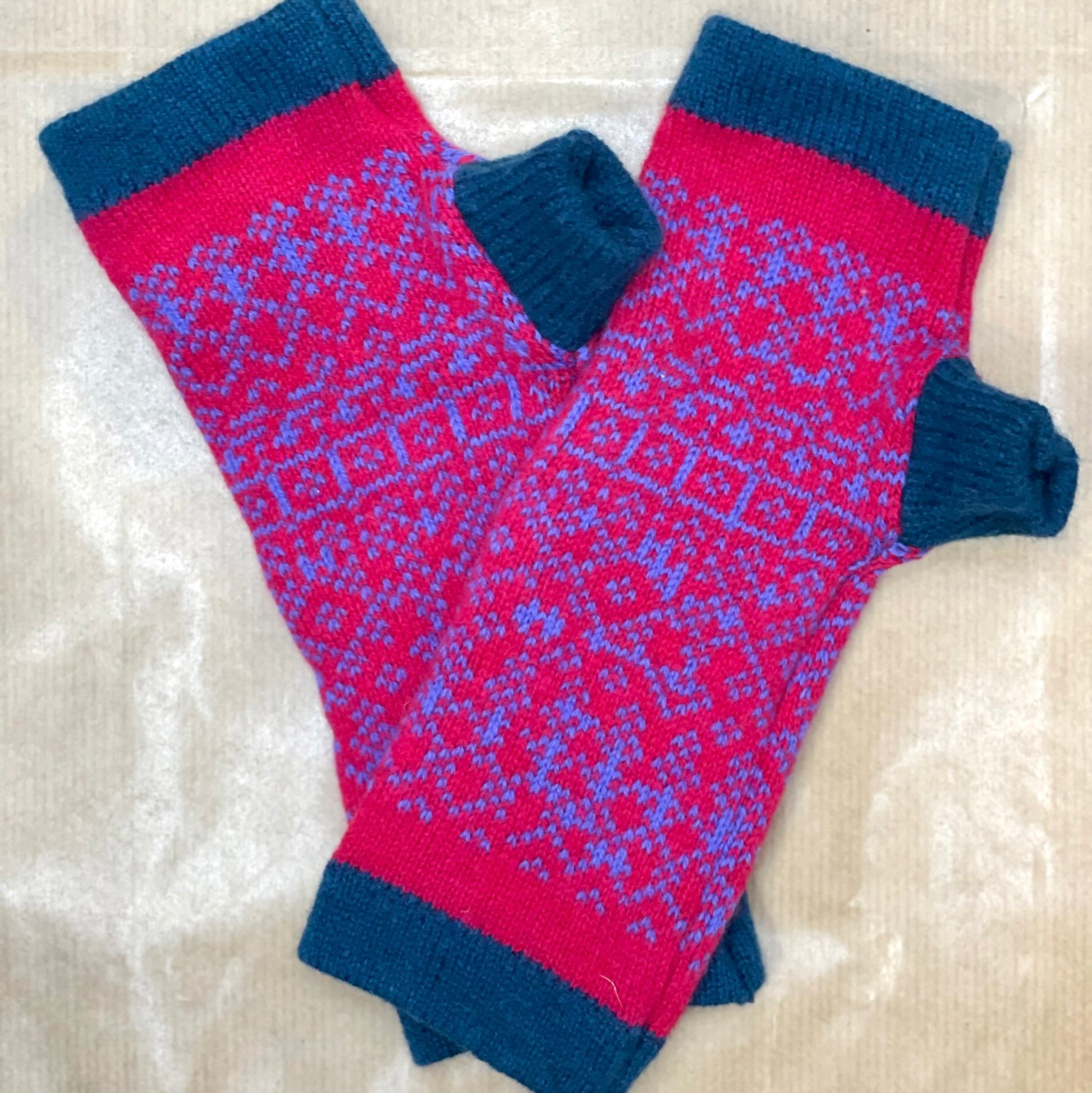 Fair Isle Fingerless Mittens with Thumbs image 11