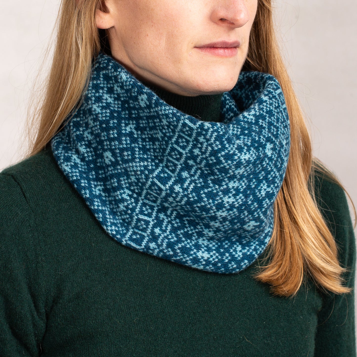 Unisex Fair Isle Snood image 3