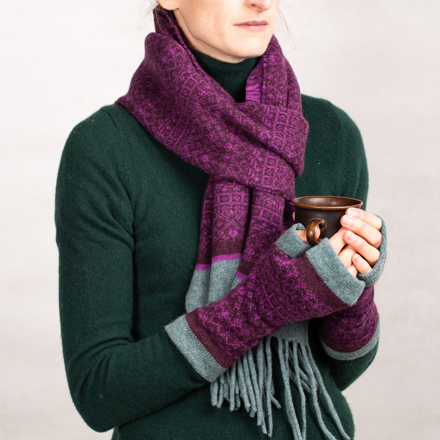 Fair Isle Fingerless Mittens with Thumbs image 3