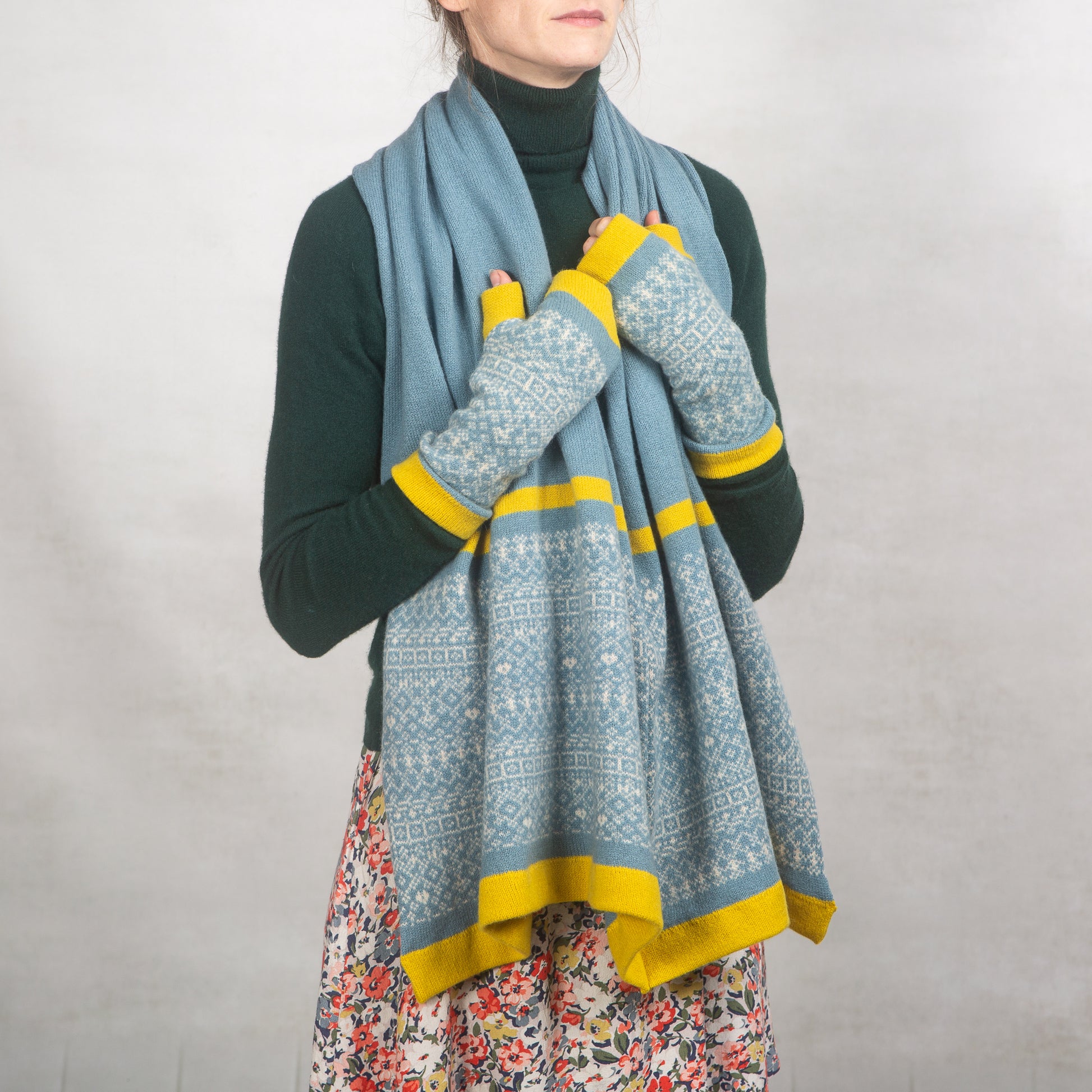 Fair Isle Fingerless Mittens with Thumbs image 1